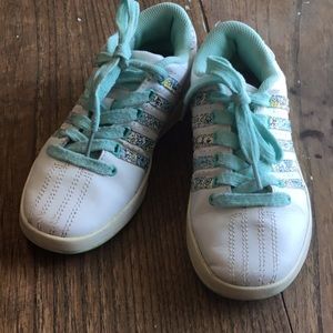 Girls size 1 sneakers. White with floral print. Great used condition.